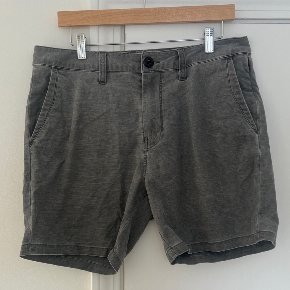 Roark Charcoal 7” shorts
